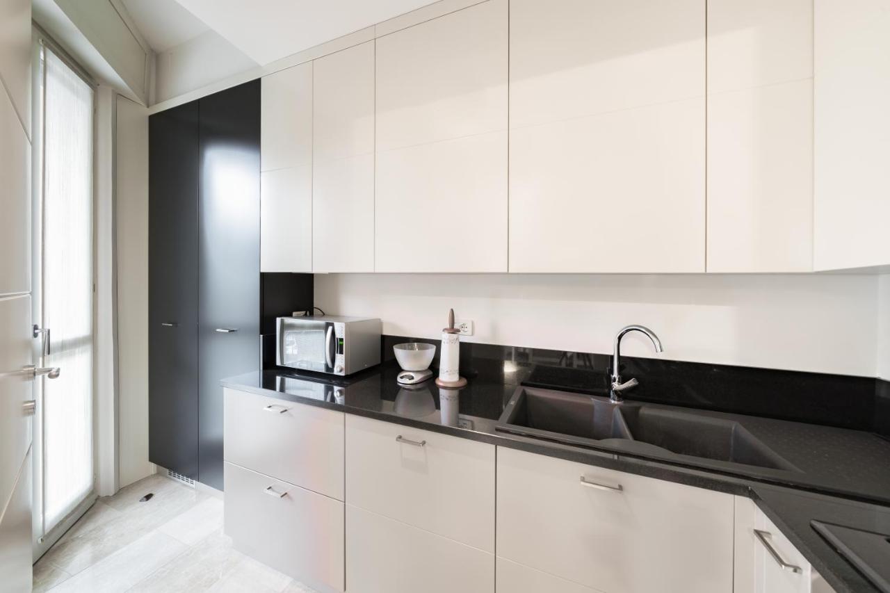 Residenza Al Vittoriale - By Host4U Apartamento Gardone Riviera Exterior foto